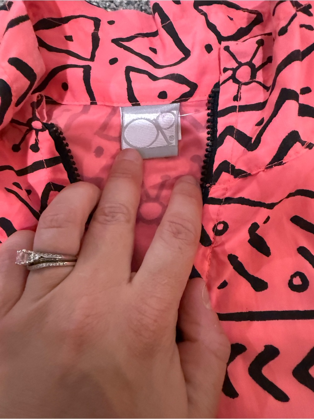 Vintage OP bright pink patterned windbreaker, fits like women's medium - Picture 4 of 6